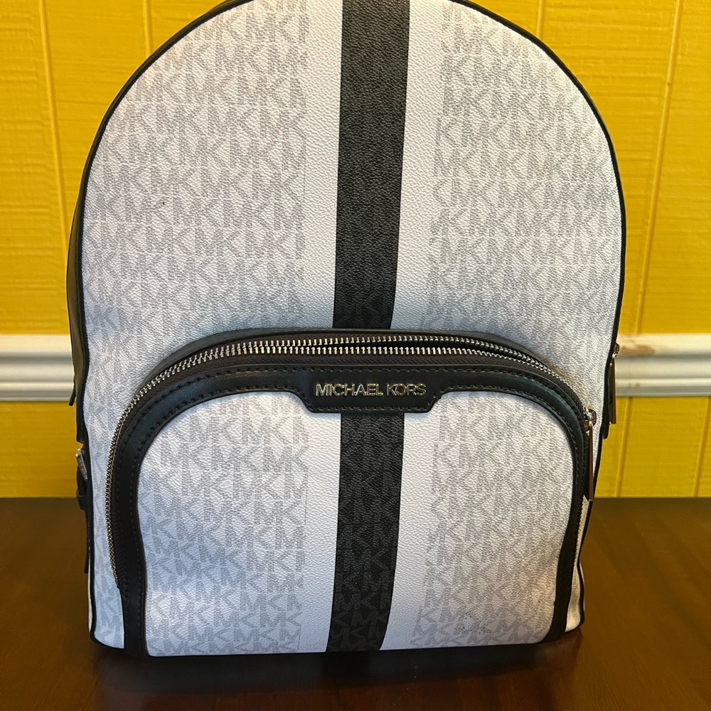 Barely Used Michael Kors Jaycee Backpack